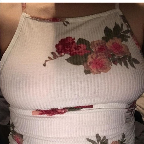 Floral Halter top - Picture 5 of 5